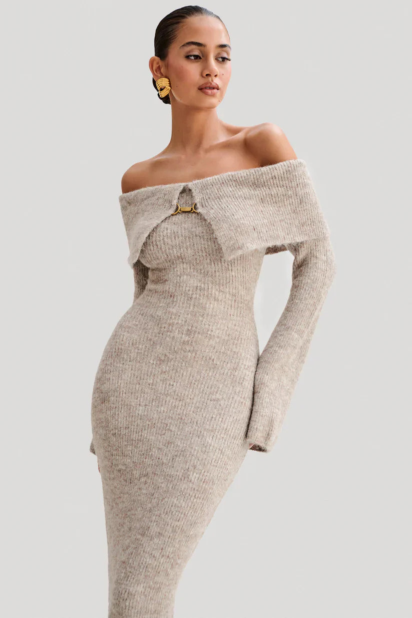Vera™ | VESTIDO MIDI HOMBROS DESCUBIERTOS DE PUNTO ESPONJOSO