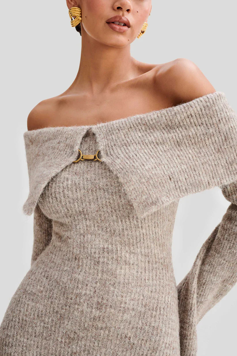 Vera™ | VESTIDO MIDI HOMBROS DESCUBIERTOS DE PUNTO ESPONJOSO