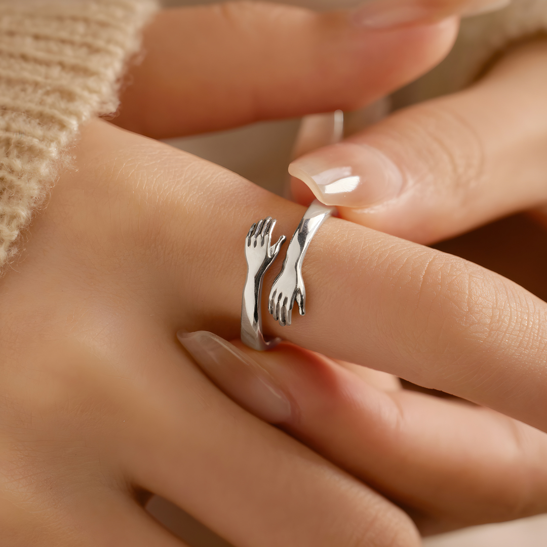 Anillo Abrazo Infinito