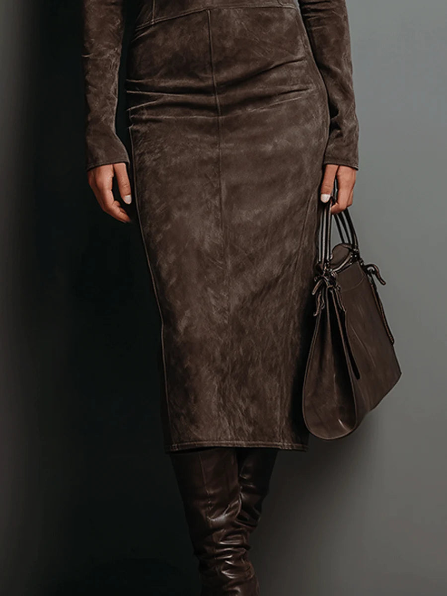 Ilaria™ | VESTIDO MIDI DE GAMUZA CON CUELLO ALTO Y MANGAS LARGAS