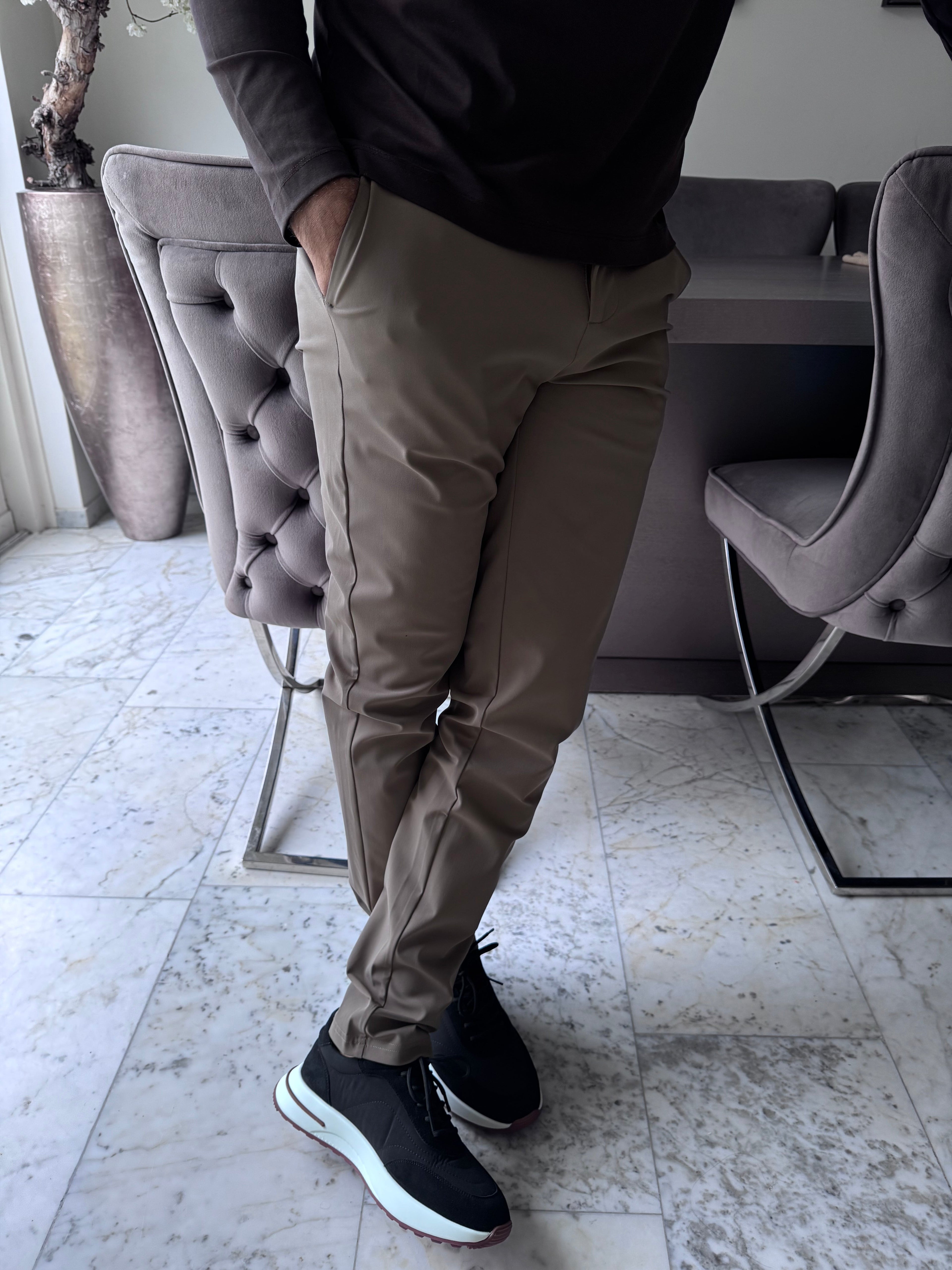 Pantalones inteligentes Joshua Falcon