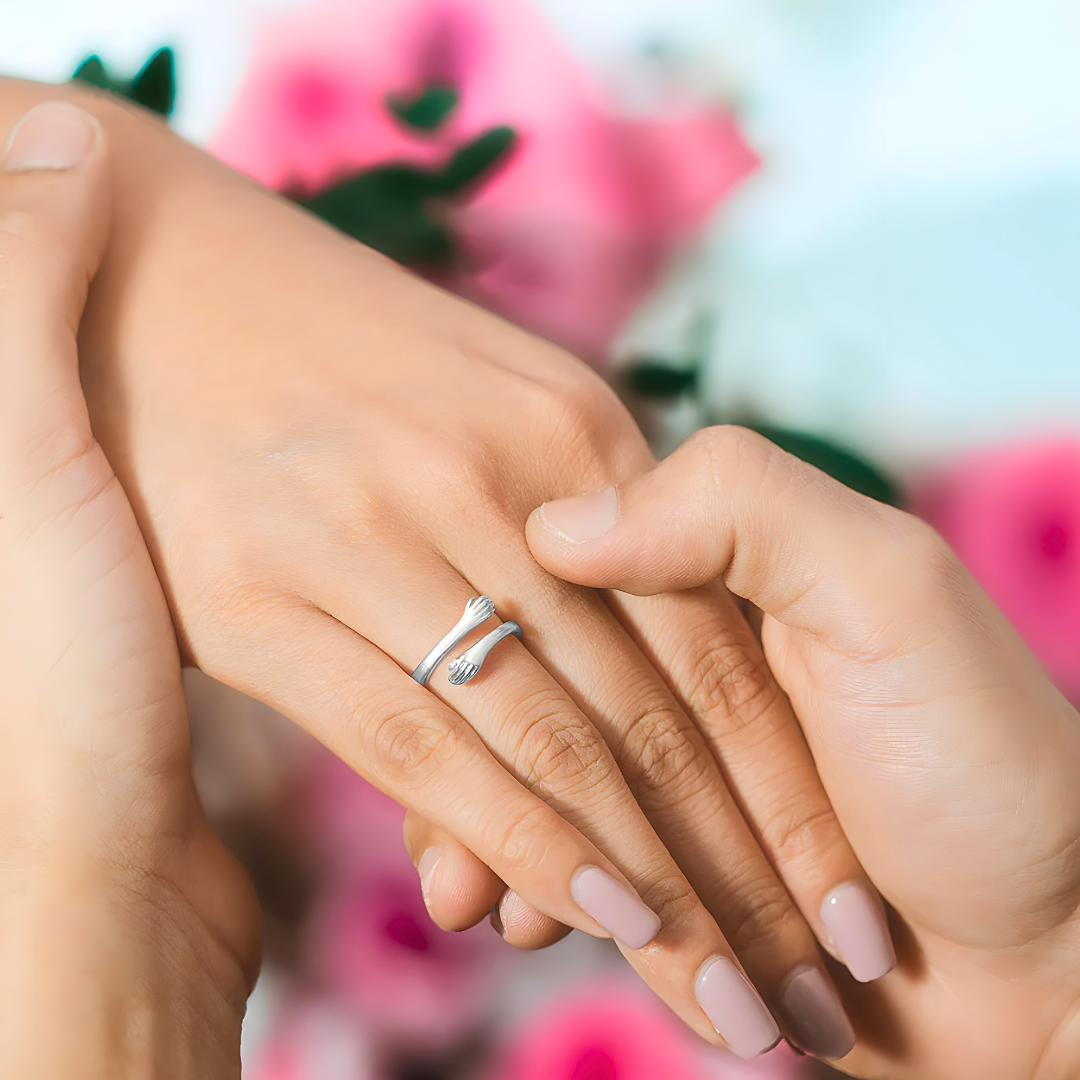 Anillo Abrazo Infinito