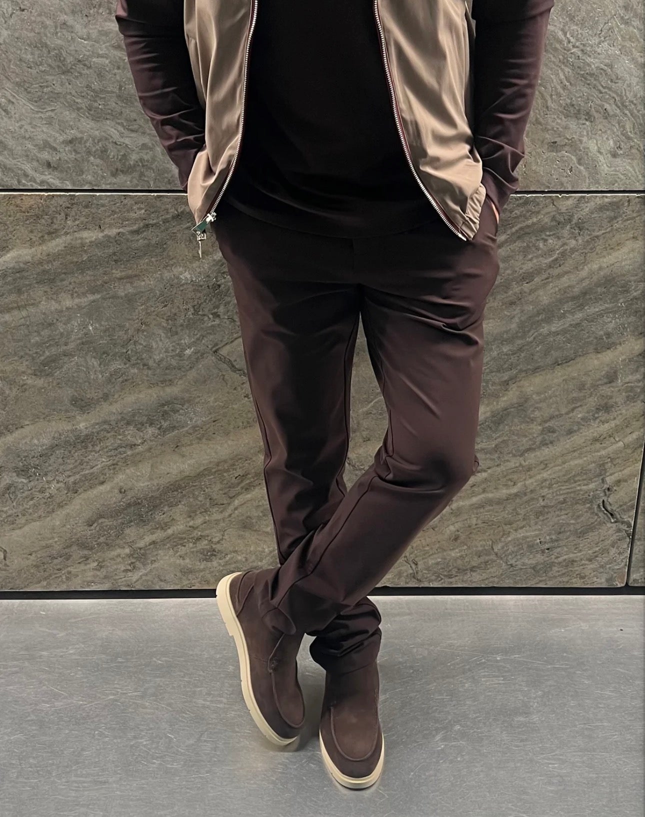 Pantalones inteligentes Joshua de color espresso