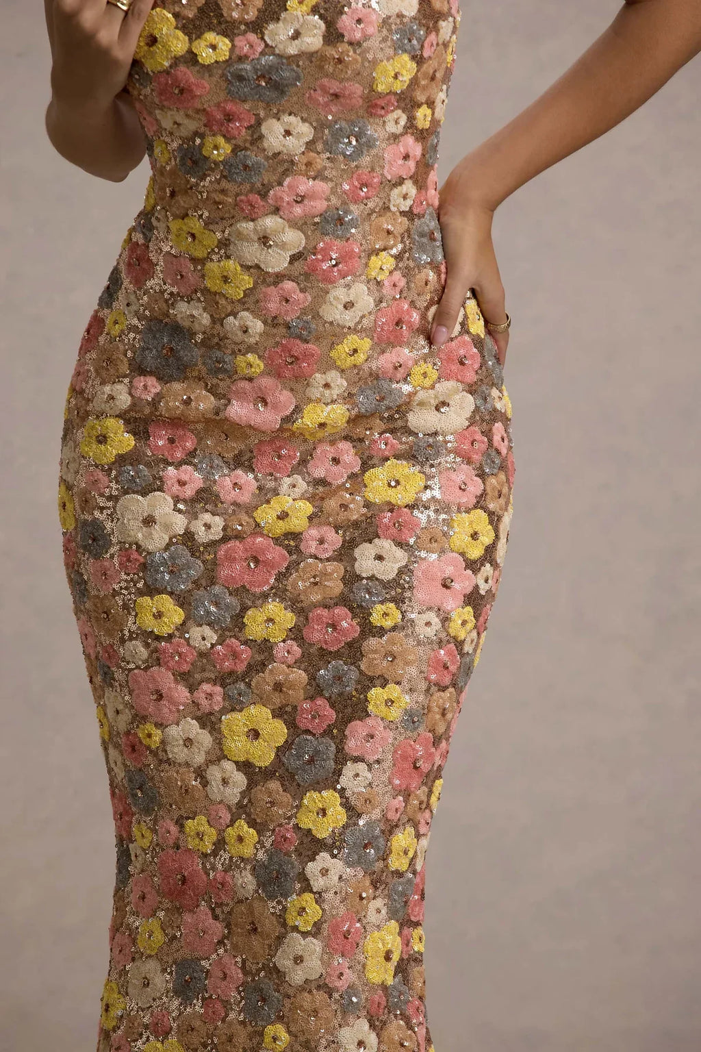 Pastel™ | VESTIDO MAXI ESTAMPADO FLORAL MARGARITAS
